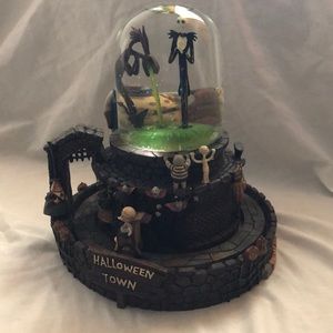 DIsney Jack Skellington Halloween Light Snowglobe